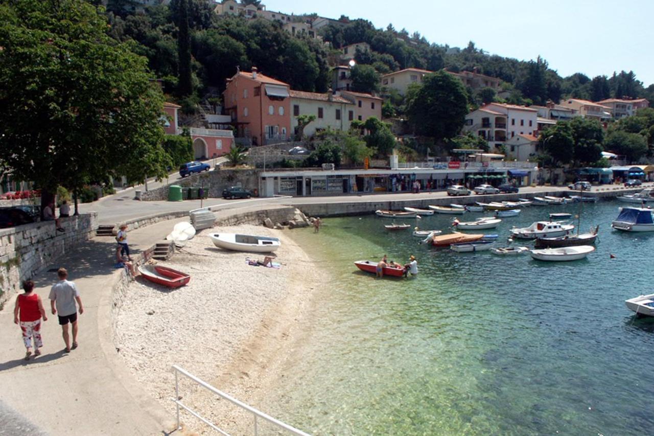 Apartments With A Parking Space Rabac, Labin - 7622 Extérieur photo