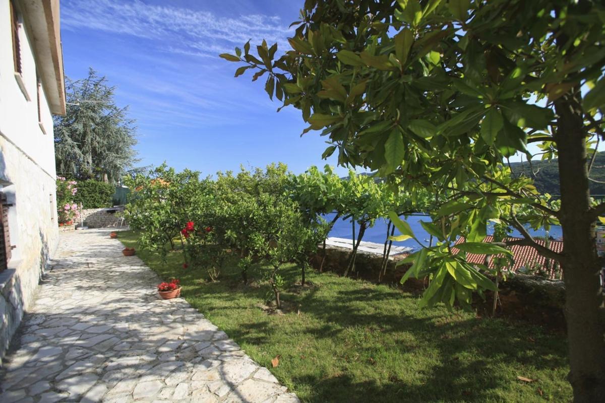 Apartments With A Parking Space Rabac, Labin - 7622 Extérieur photo