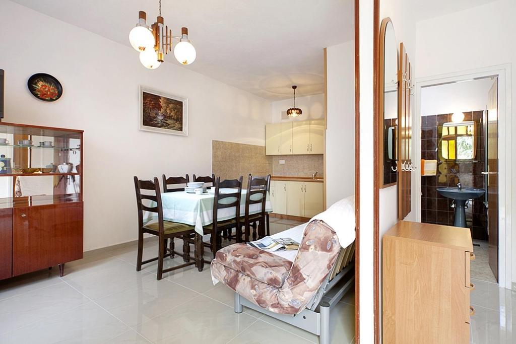 Apartments With A Parking Space Rabac, Labin - 7622 Extérieur photo