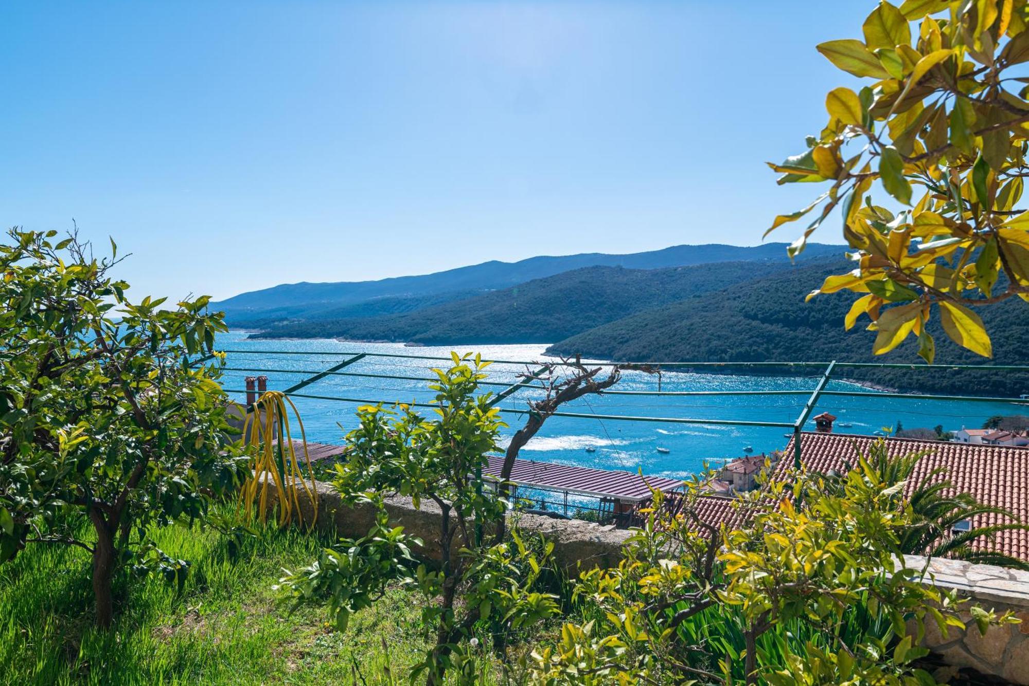 Apartments With A Parking Space Rabac, Labin - 7622 Extérieur photo
